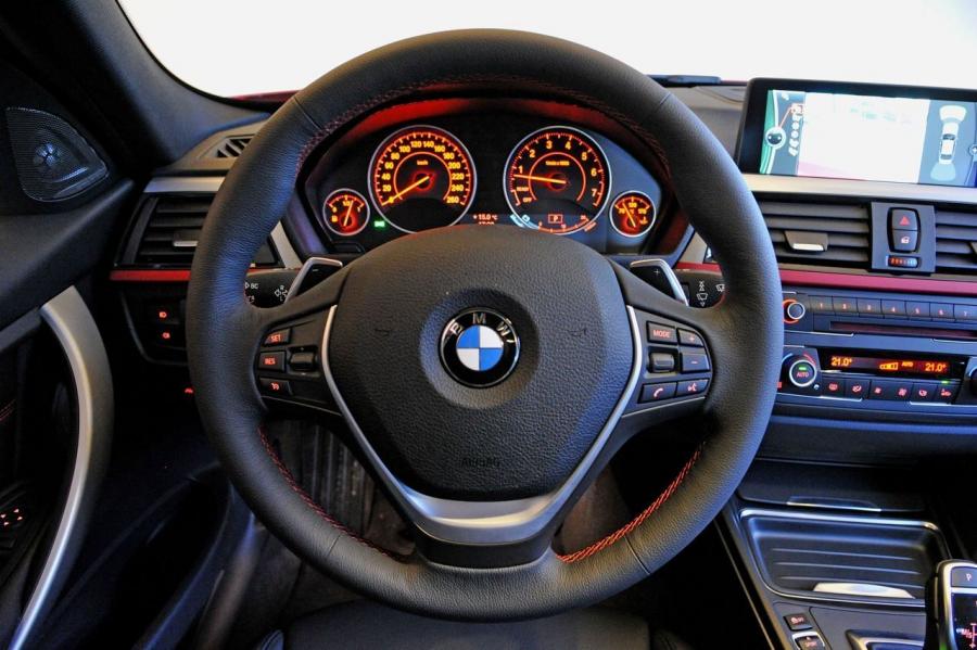  BMW 3-Series 2012 года  (фото 29 из 191)